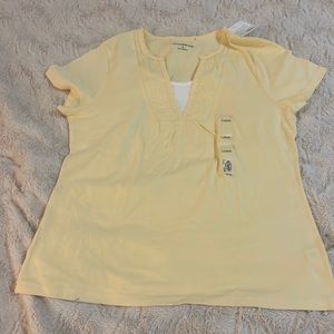Croft & Barrow Yellow 100% Cotton. Neckline Embroidery Short Sleeve Tee Size L